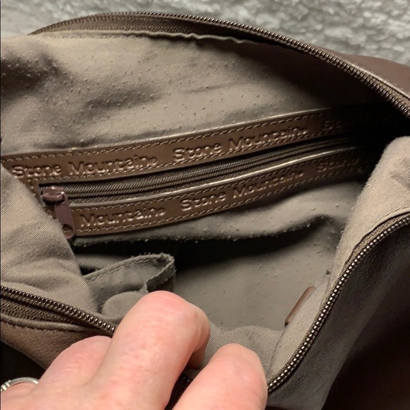 Stone Mountain shoulder bag - Picture 3 of 3